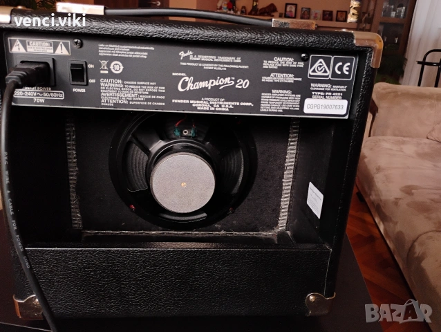Китарен усилвател Fender Champion 20, снимка 4 - Китари - 53948767