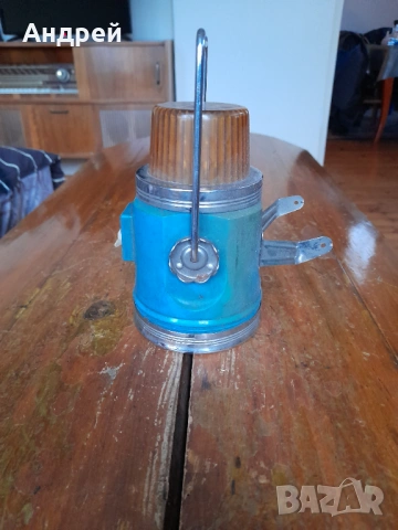 Стар фенер Red Spot, снимка 2 - Антикварни и старинни предмети - 53904136