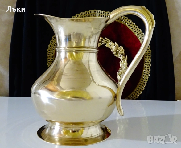 Бронзова кана за вино 3л.,730 гр.,перфектна. 