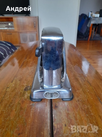 Стар тостер Hageka #3, снимка 2 - Антикварни и старинни предмети - 52056273
