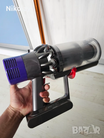 Прахосмукачка DYSON V10, снимка 3 - Прахосмукачки - 54058618