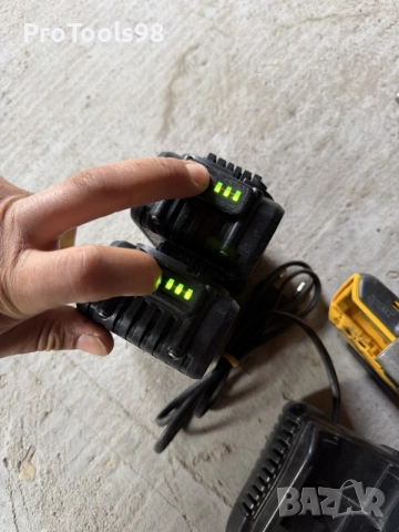 Dewalt 18V винтоверт, снимка 6 - Винтоверти - 56167619