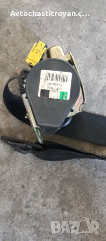 Преден десен колан Audi A8 4.0 TDI -601782800, снимка 1