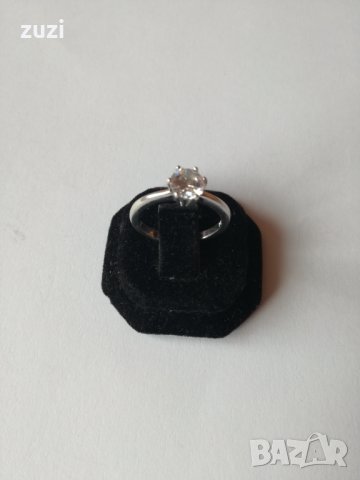 Сребърен пръстен с цирконий - 925 сребро