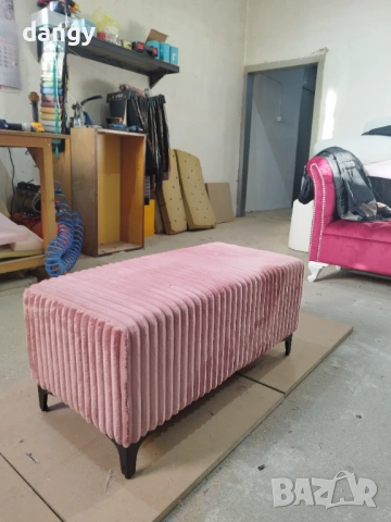 Уникална табуретка , снимка 3 - Дивани и мека мебел - 53167413