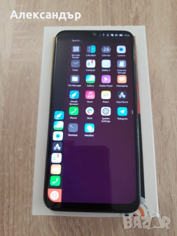 Немски Смартфон Gigaset GS290 с инсталиран Ubuntu Touch, безжично зареждане Qi, снимка 4 - Телефони с две сим карти - 54279548