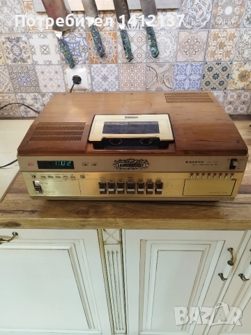 Продавам видеорекордер Sanyo Betamax VTC 9350 M, снимка 3 - Антикварни и старинни предмети - 52938960