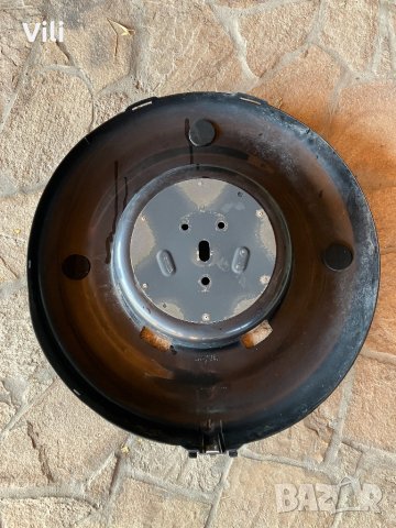 Подложка на капак за резервна гума на Тойота Рав 4 2000-2005год, снимка 1 - Части - 42632599