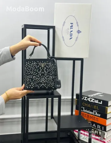 Prad🅰️ дамски чанти Различни цветове , снимка 5 - Чанти - 48523304