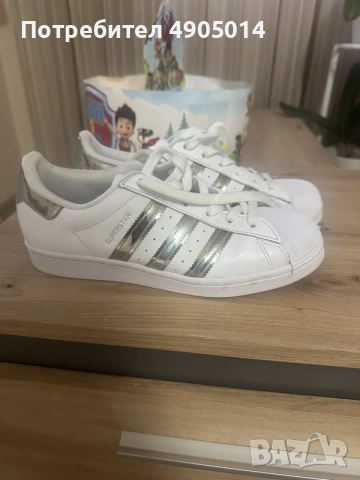 Употребявани оригинални маратонки Adidas