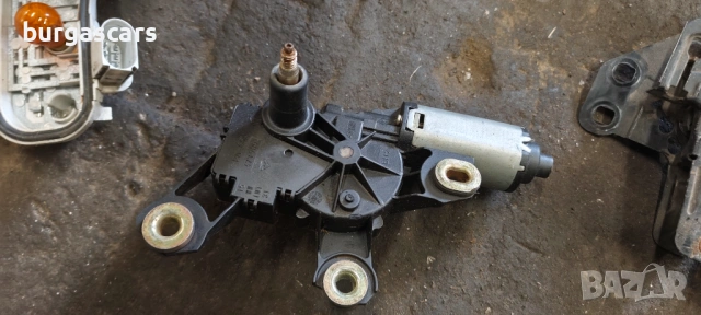 Моторче задна чистачка 8E9 955 711B Audi A4 B6 Avant 2.5TDI - 163 к.с, снимка 2 - Части - 53903480