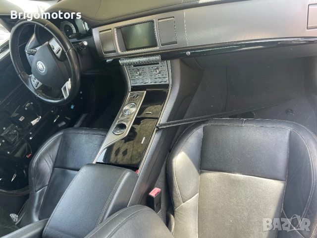 Jaguar Xf 3.0d 275 k.c. На части, снимка 2 - Автомобили и джипове - 51604687