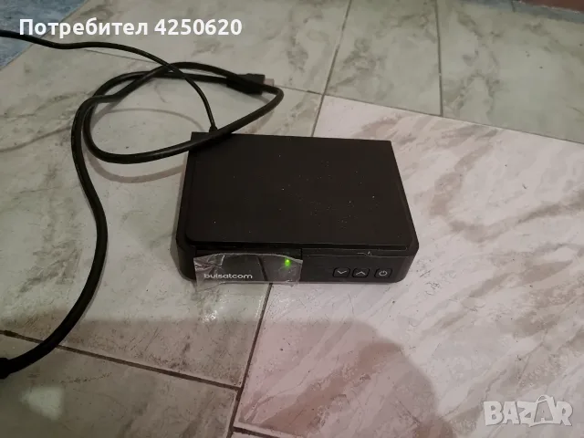  Сателитен цифров приемник HD, снимка 3 - Приемници и антени - 56223815