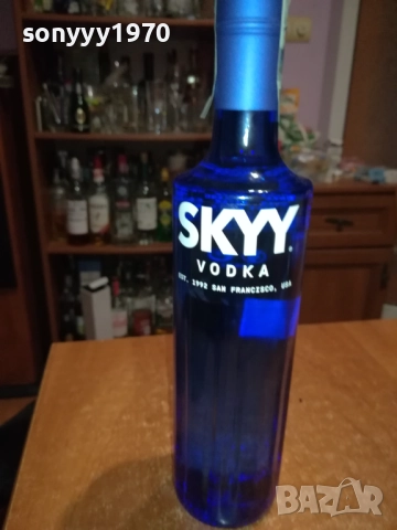 SKYY-ПРАЗНО ШИШЕ ЗА КОЛЕКЦИЯ 0811251856, снимка 8 - Колекции - 52344764