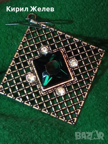 ВИСУЛКА ОБЕЦА с ГОЛЯМ КРАСИВ ФАСЕТИРАН ТРЕВИСТО-ЗЕЛЕН БОХЕМСКИ КРИСТАЛ 6370, снимка 2 - Обеци - 30665818