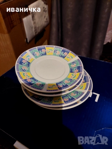 Продавам различни чаши и сервизи