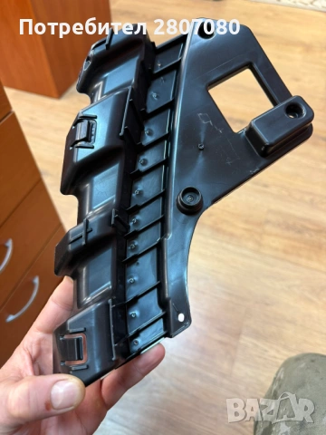 1812093-00-A; Държач под фар десен Tesla Model Y/Tesla Model 3, снимка 4 - Части - 54074295