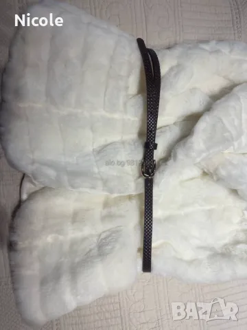 Уникален, пухкав бял елек от еко кожа с колан и две джобчета, снимка 9 - Елеци - 47988396