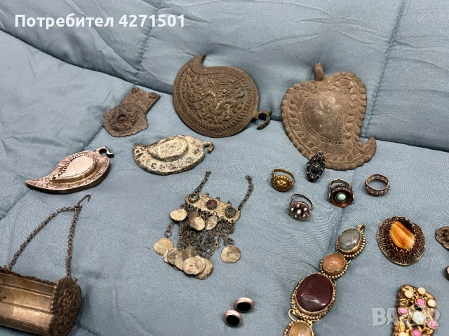 Накити и банктноти , снимка 8 - Антикварни и старинни предмети - 53015007