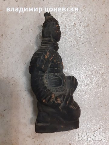 Стара китайска керамична статуетка-войник, снимка 3 - Колекции - 40167912