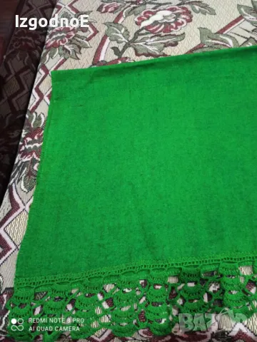 Зелена НОВА вълнена покривка, стара, НЕУПОТРЕБЯВАНА, снимка 1