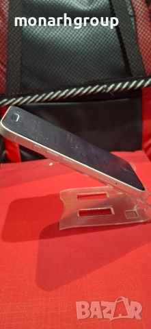 Телефон Iphone 16  /128 gb 100% батерия/ + кейс, снимка 5 - Apple iPhone - 52498289