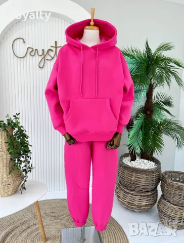 Nike дамски комплект, снимка 2 - Спортни екипи - 49697775