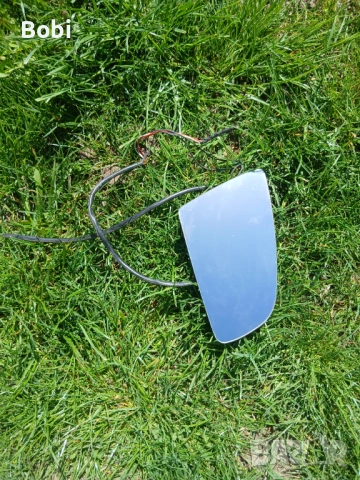 Продавам странично дясно огледало за Audi A4 B6 FSI