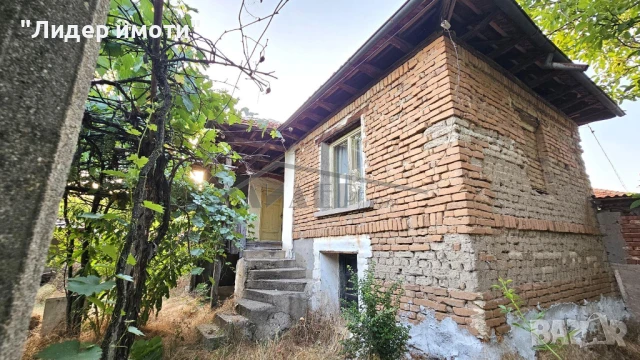 Къща в с. Сухозем, снимка 3 - Къщи - 51179553
