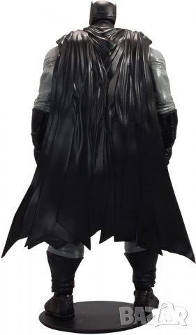 Екшън фигура McFarlane DC Comics: Multiverse - Batman (The Dark Knight Returns), 18 cm, снимка 4 - Колекции - 38898282