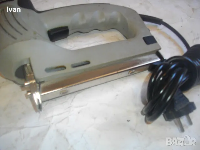 15-32мм Комбиниран Голям Немски Професионален Електрически Такер Дърводелски Почти Нов TOP CRAFT, снимка 6 - Други инструменти - 47342171