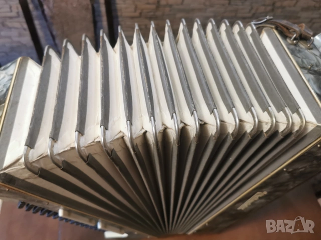 акордеон WELTMEISTER  - 80БАСА, снимка 6 - Акордеони - 53165256