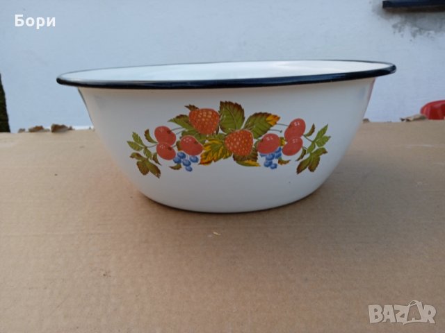 Стара емайлирана купа  не е ползвана, снимка 2 - Съдове за готвене - 35586370