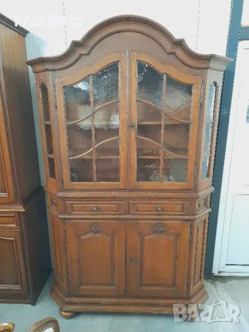 Масивна Витрина внос от Германия , снимка 3 - Секции и витрини - 48316824