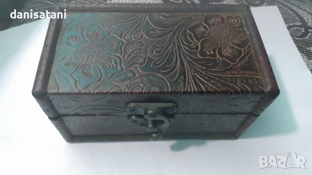 продавам кашонче с различни неща, снимка 5 - Антикварни и старинни предмети - 51187112