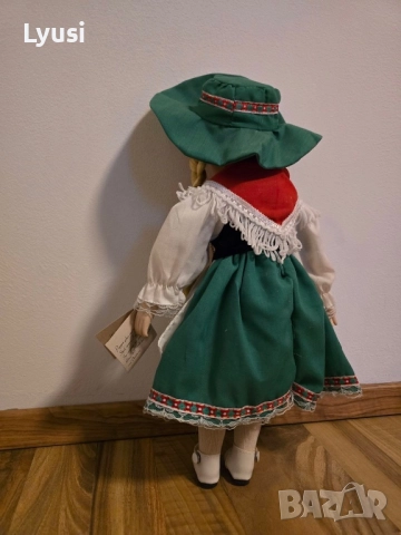 Порцеланова кукла Heidi, снимка 4 - Антикварни и старинни предмети - 52794702