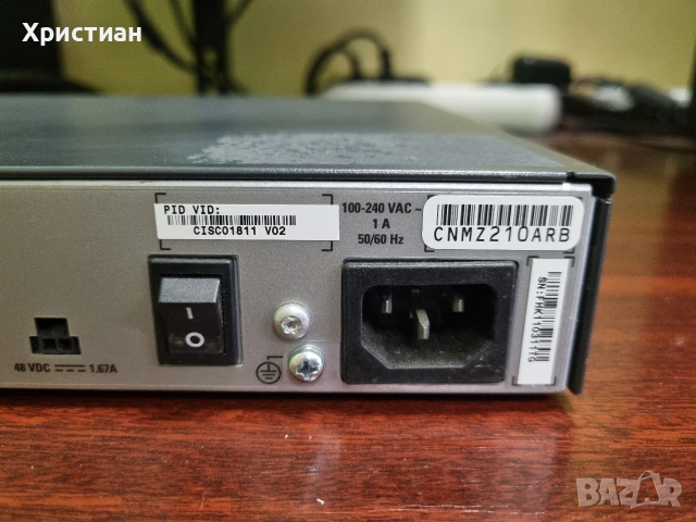 Маршрутизатор рутер Cisco 1800, снимка 3 - Рутери - 53100521