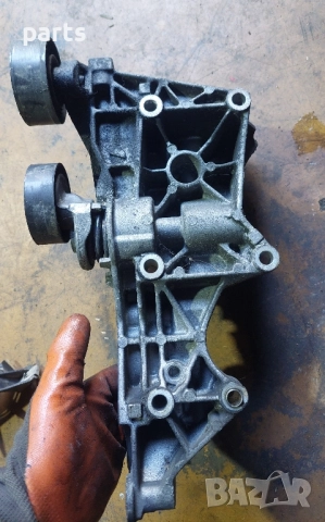 Лапа - Стойка Ауди А4 Б6 - VW - 03G903143B, снимка 6 - Части - 51662033