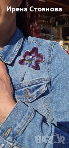 Ръчно изработени бижута с истински цветя. Брошка игла с естествен цвят на орхидея 