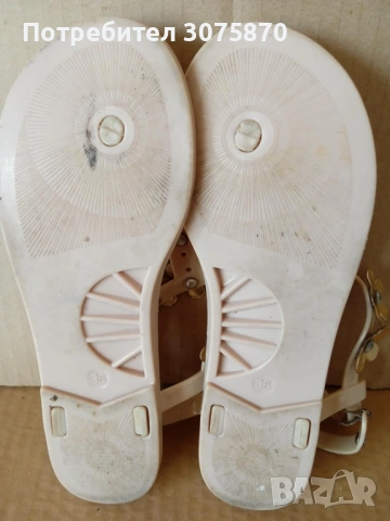 Сандали - 36 номер, снимка 2 - Детски сандали и чехли - 54110437