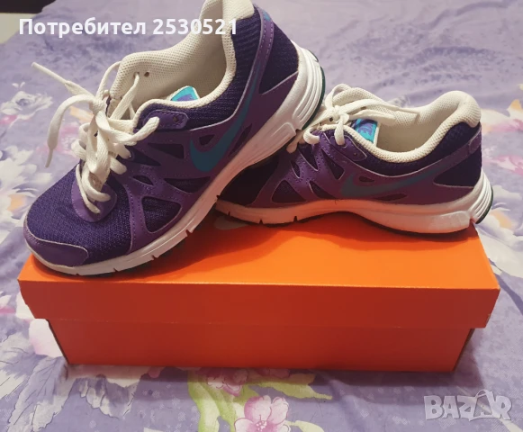 Маратонки NIKE , размер 35.5, снимка 4 - Маратонки - 50464594