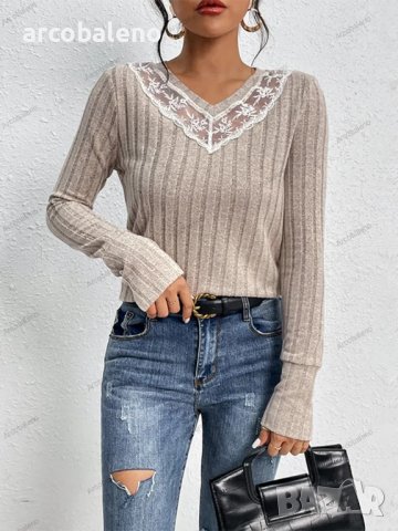 Дамски едноцветен пуловер с V-образно деколте и дълги ръкави - 023