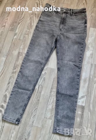 Сиви дамски дънки Bershka, размер 40, снимка 2 - Дънки - 34937776