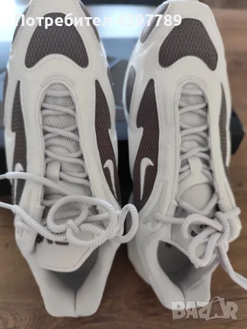Nike W Air Max Muse 40 номер, снимка 3 - Маратонки - 55876404