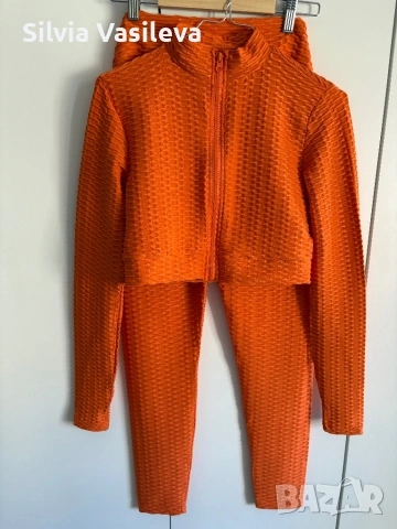 Дамски сет оранжев спортен, снимка 2 - Спортни екипи - 54319043