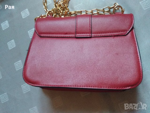 Червена чанта Stradivarius, снимка 3 - Чанти - 50686315