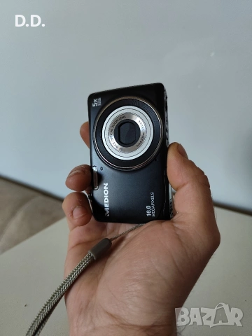 Дигитален фотоапарат Medion 16MP, снимка 7 - Фотоапарати - 53040433