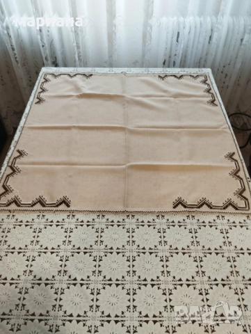 ръчно-бродирани карета 65/65см., снимка 4 - Други - 52835386