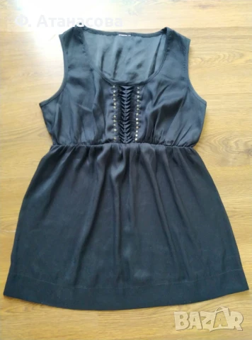 Подарявам страхотен черен топ, размер М, копринен