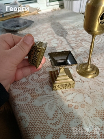 Две метални кандила-2, снимка 4 - Антикварни и старинни предмети - 52581854